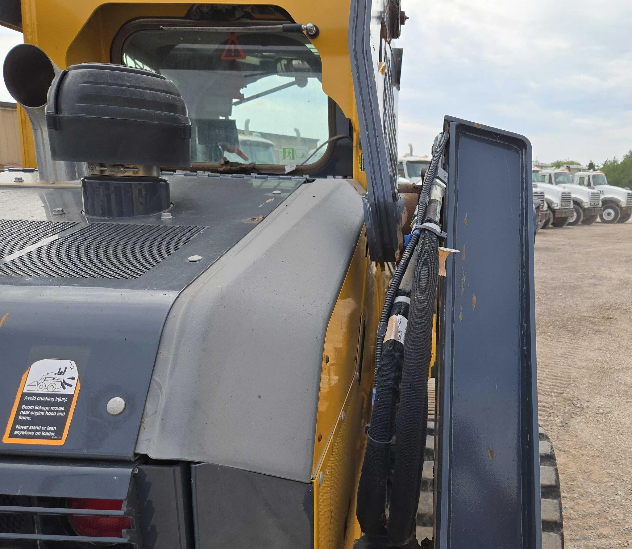 2018 John Deere 333G