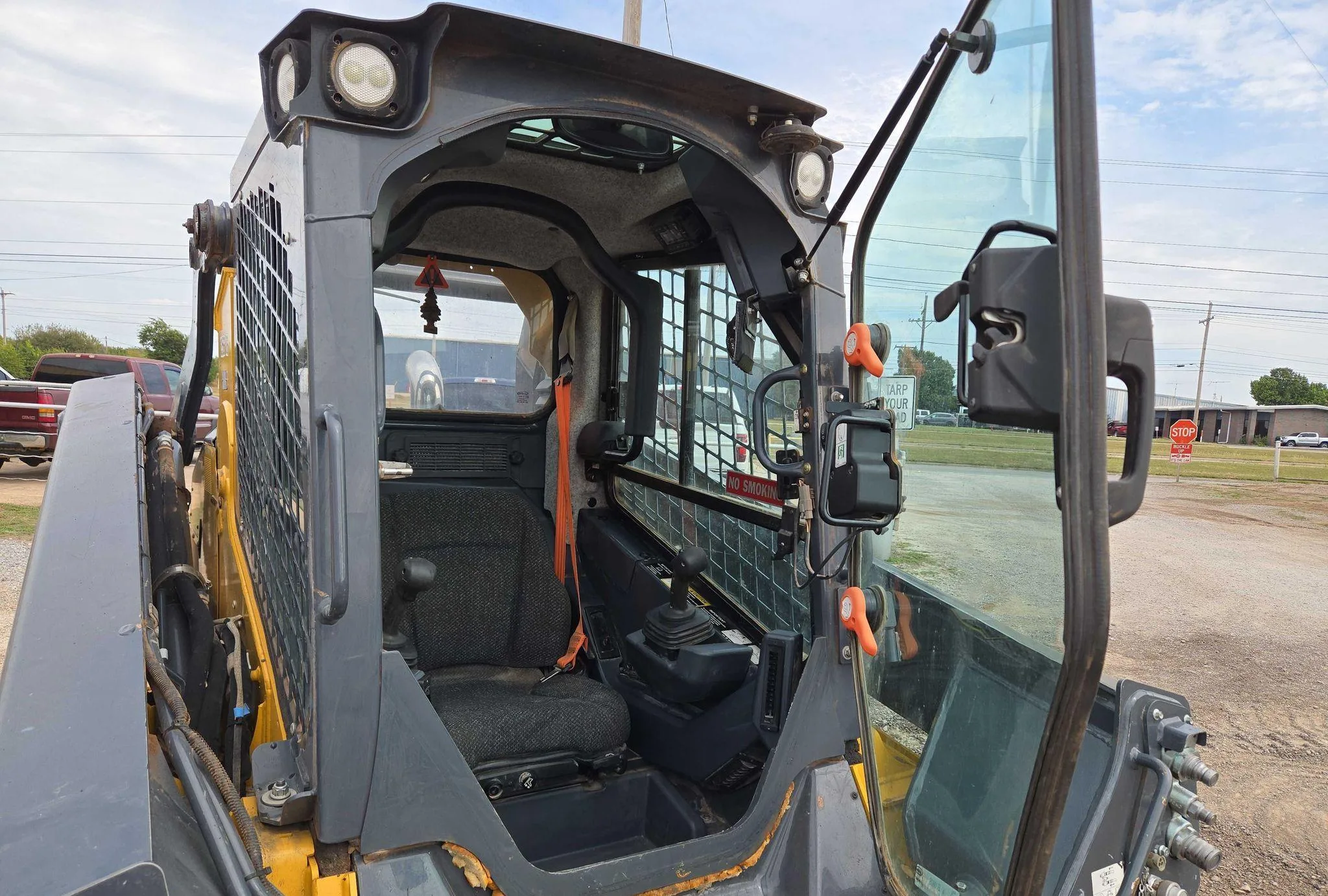 2018 John Deere 333G