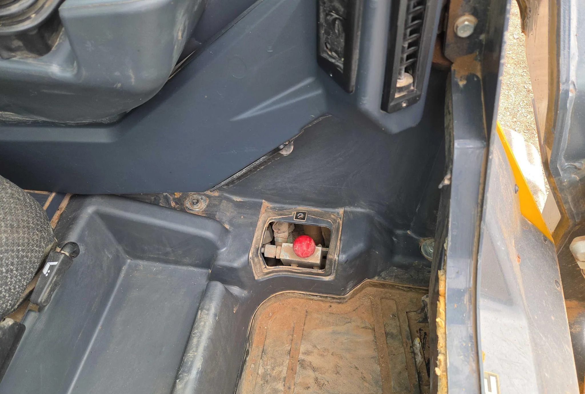 2018 John Deere 333G
