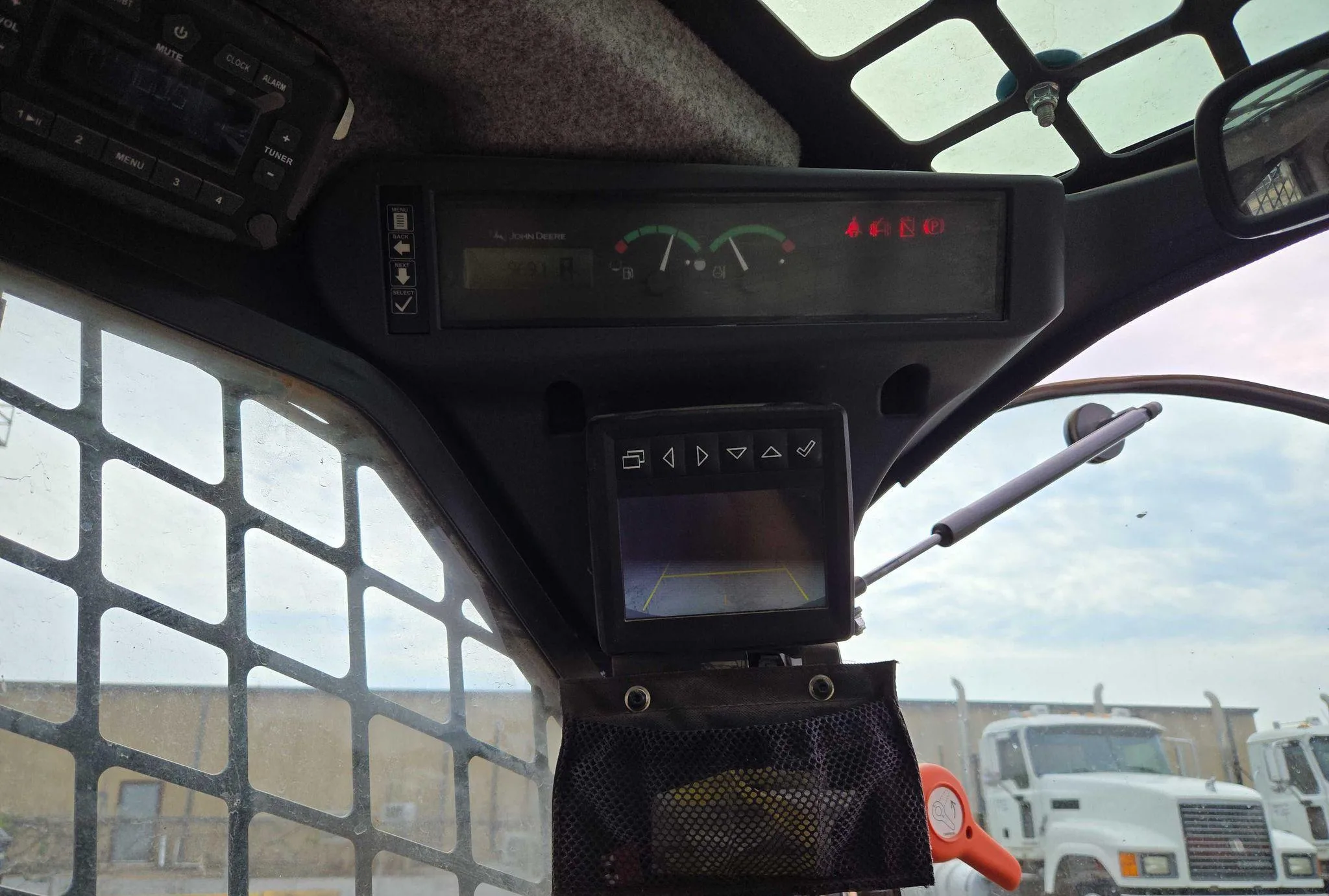2018 John Deere 333G