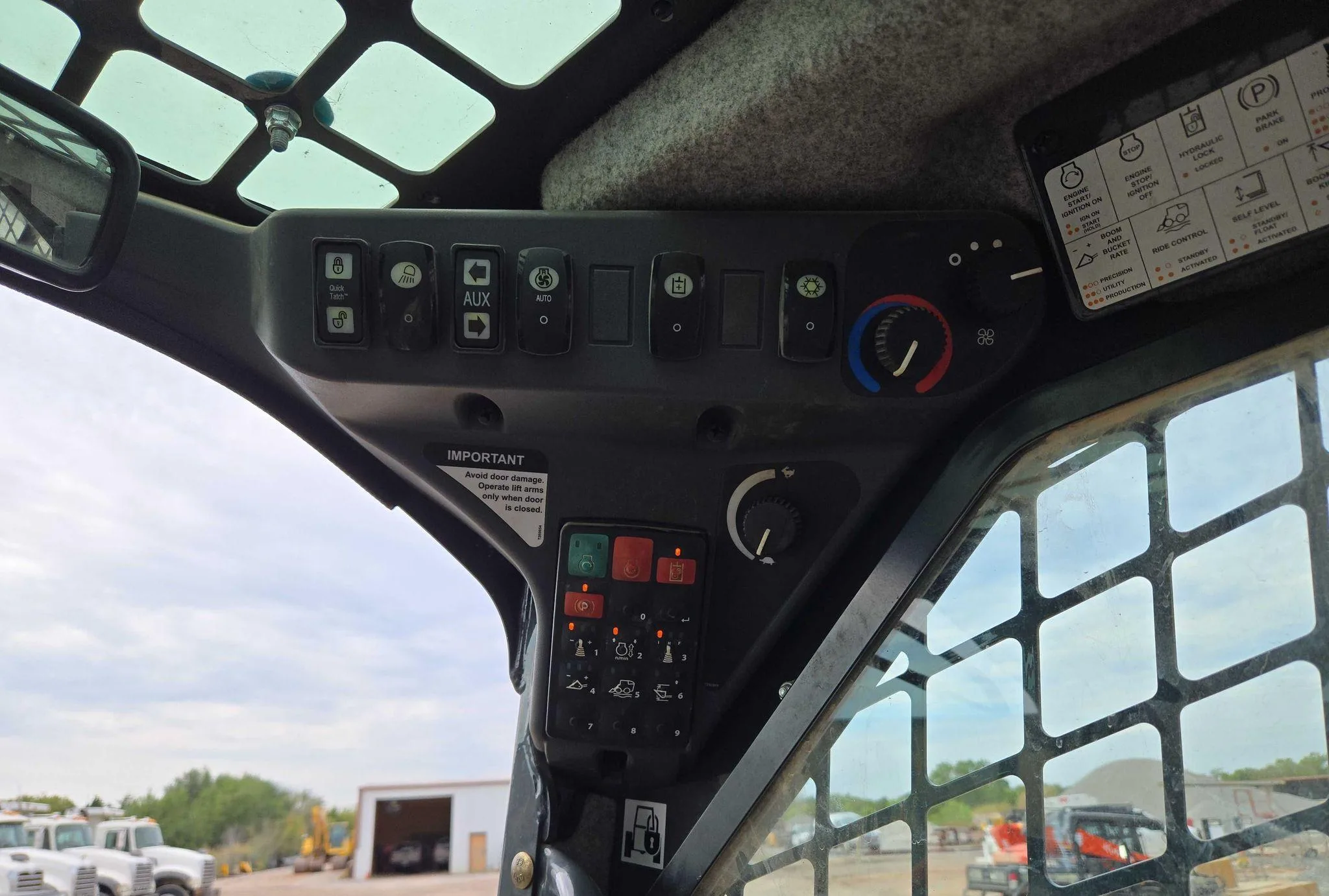 2018 John Deere 333G