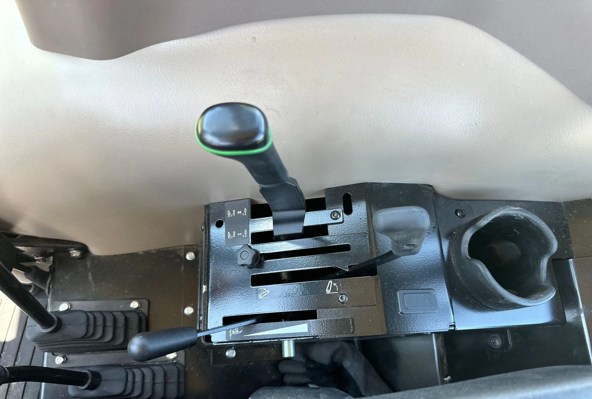 2021 John Deere 5075E