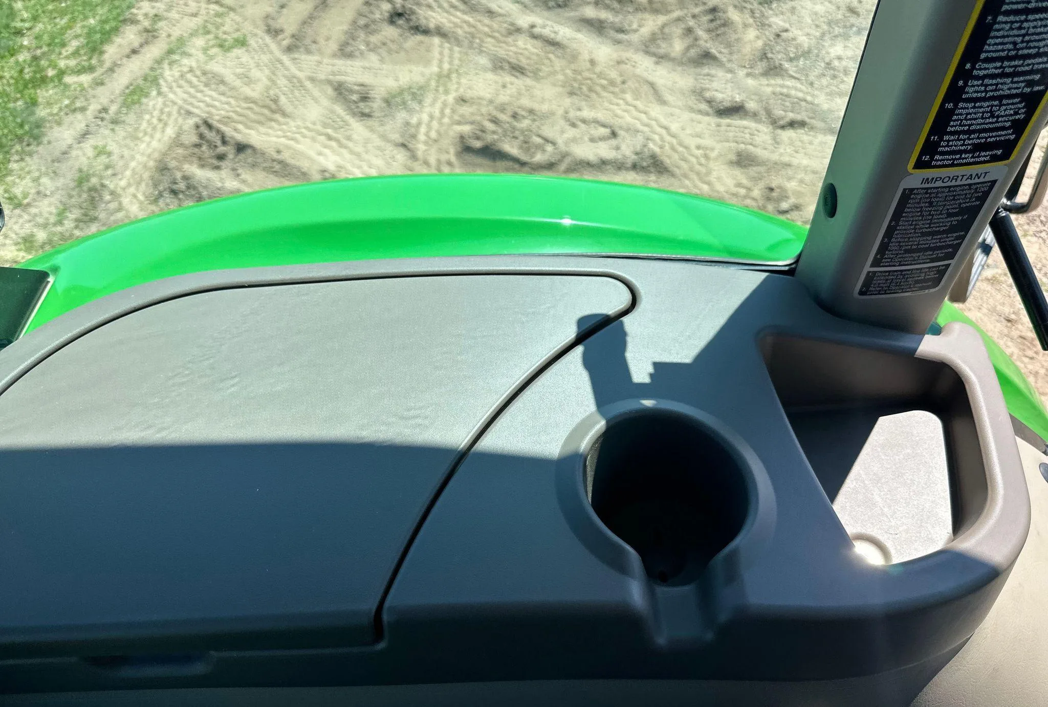 2021 John Deere 5075E