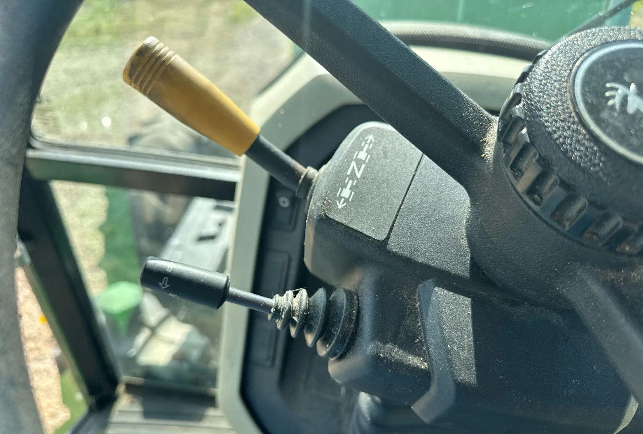 2019 John Deere 5100E