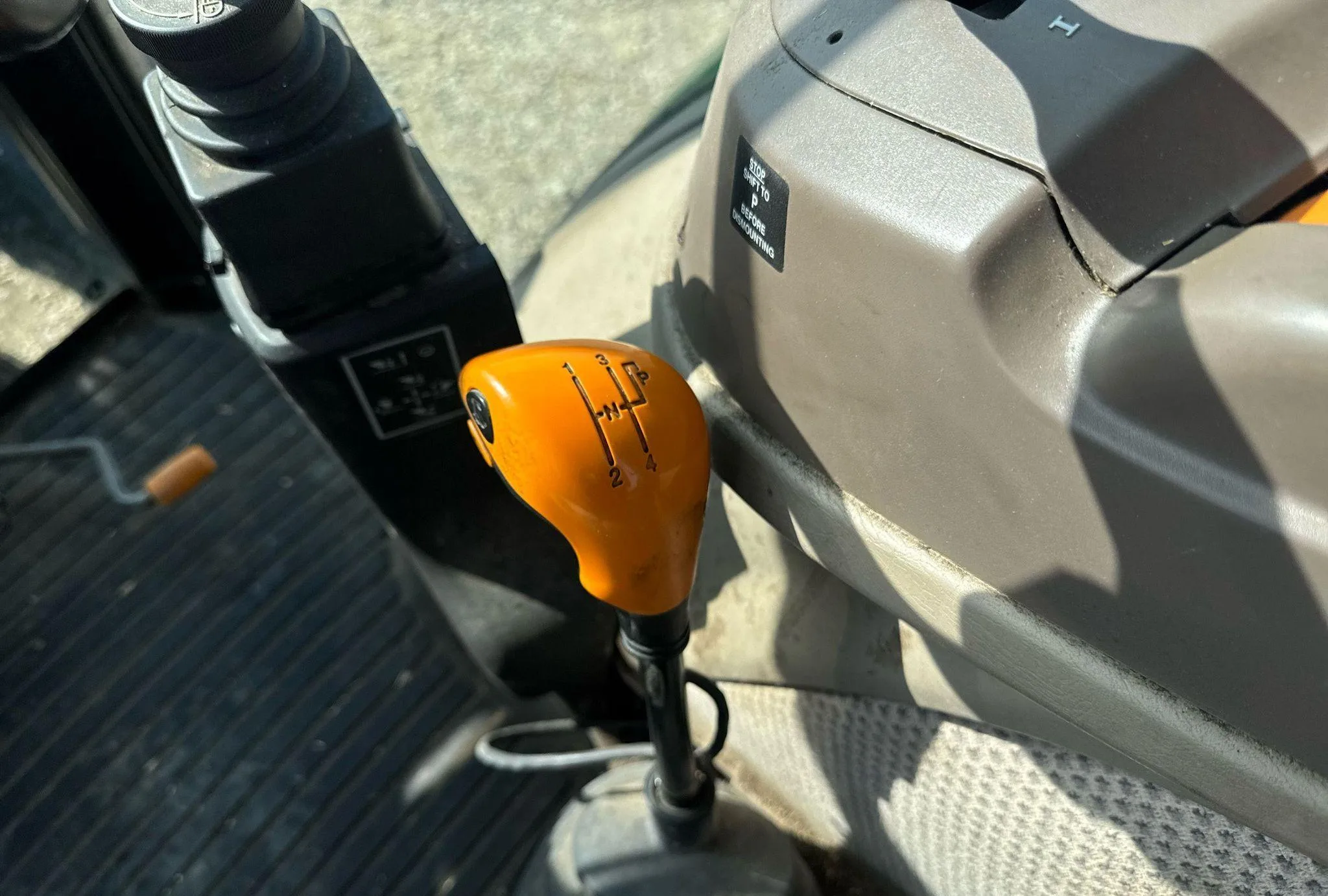 2019 John Deere 5100E