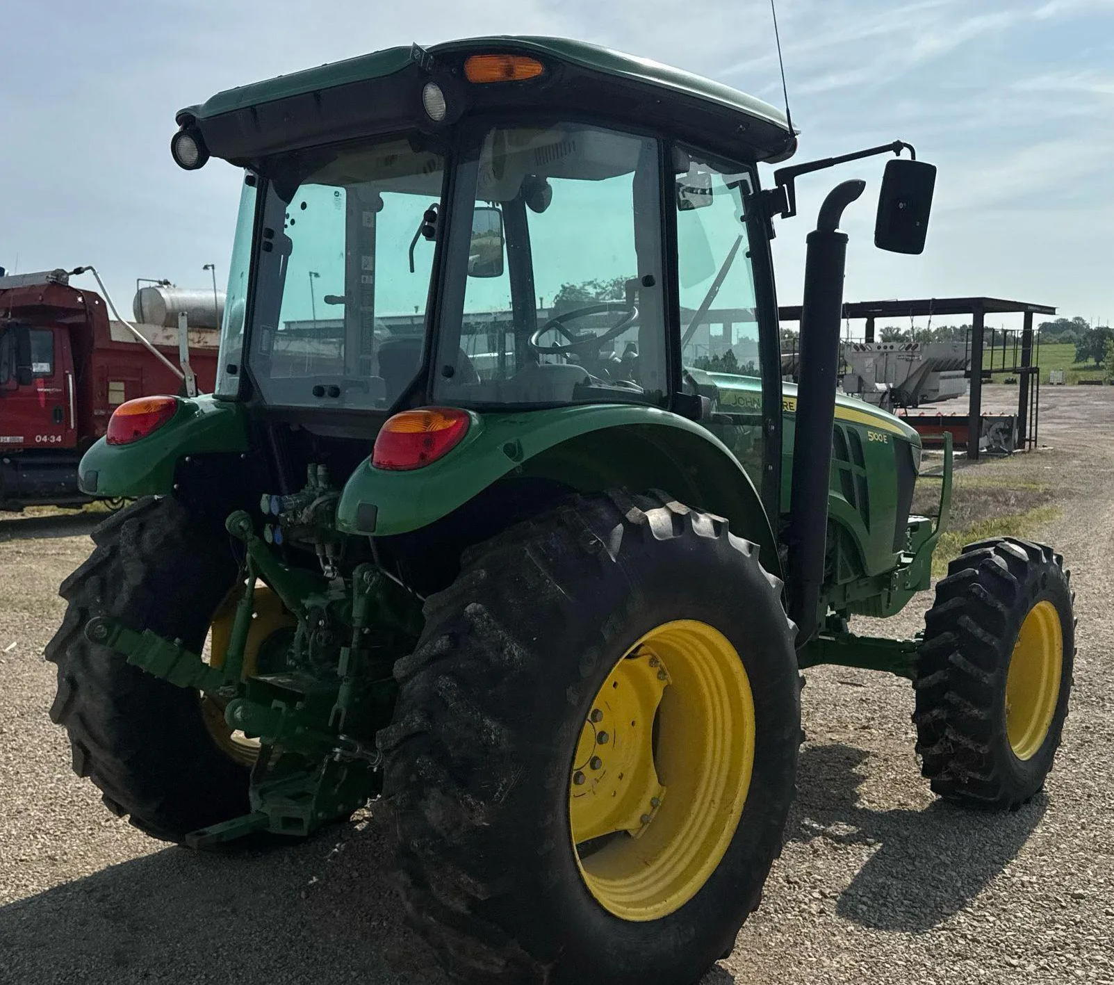 2019 John Deere 5100E