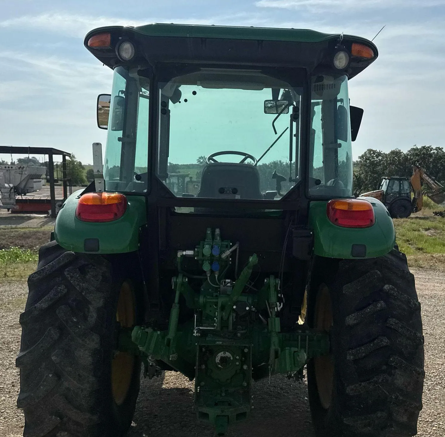 2019 John Deere 5100E