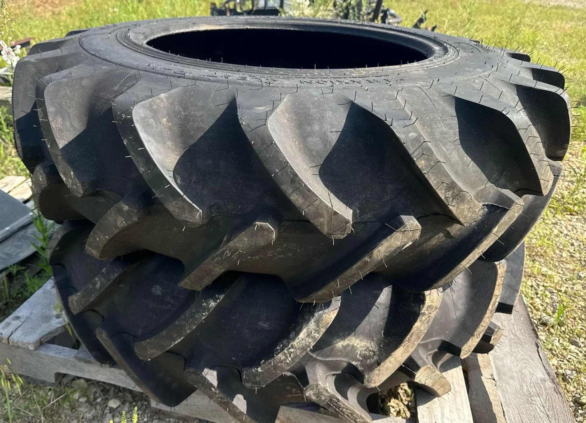 2019 John Deere 5100E