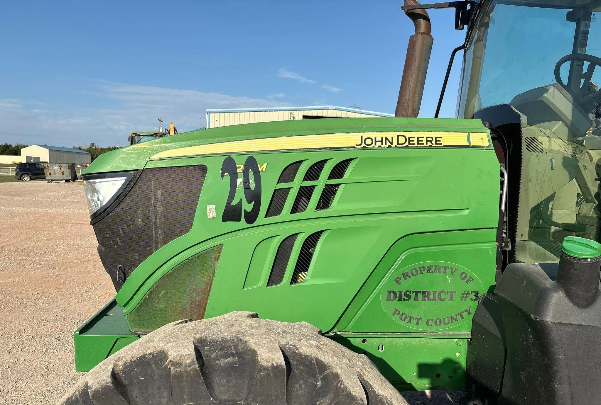 2016 John Deere 6120M