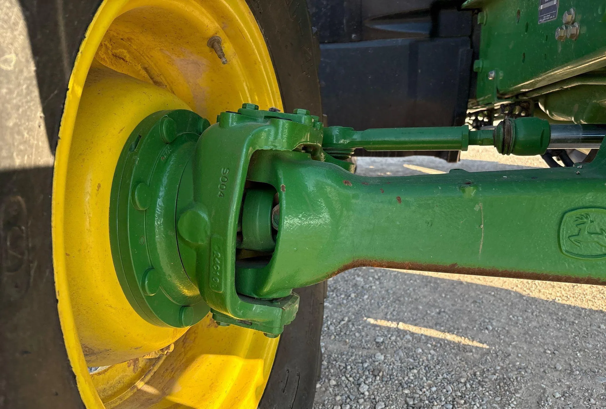 2016 John Deere 6120M