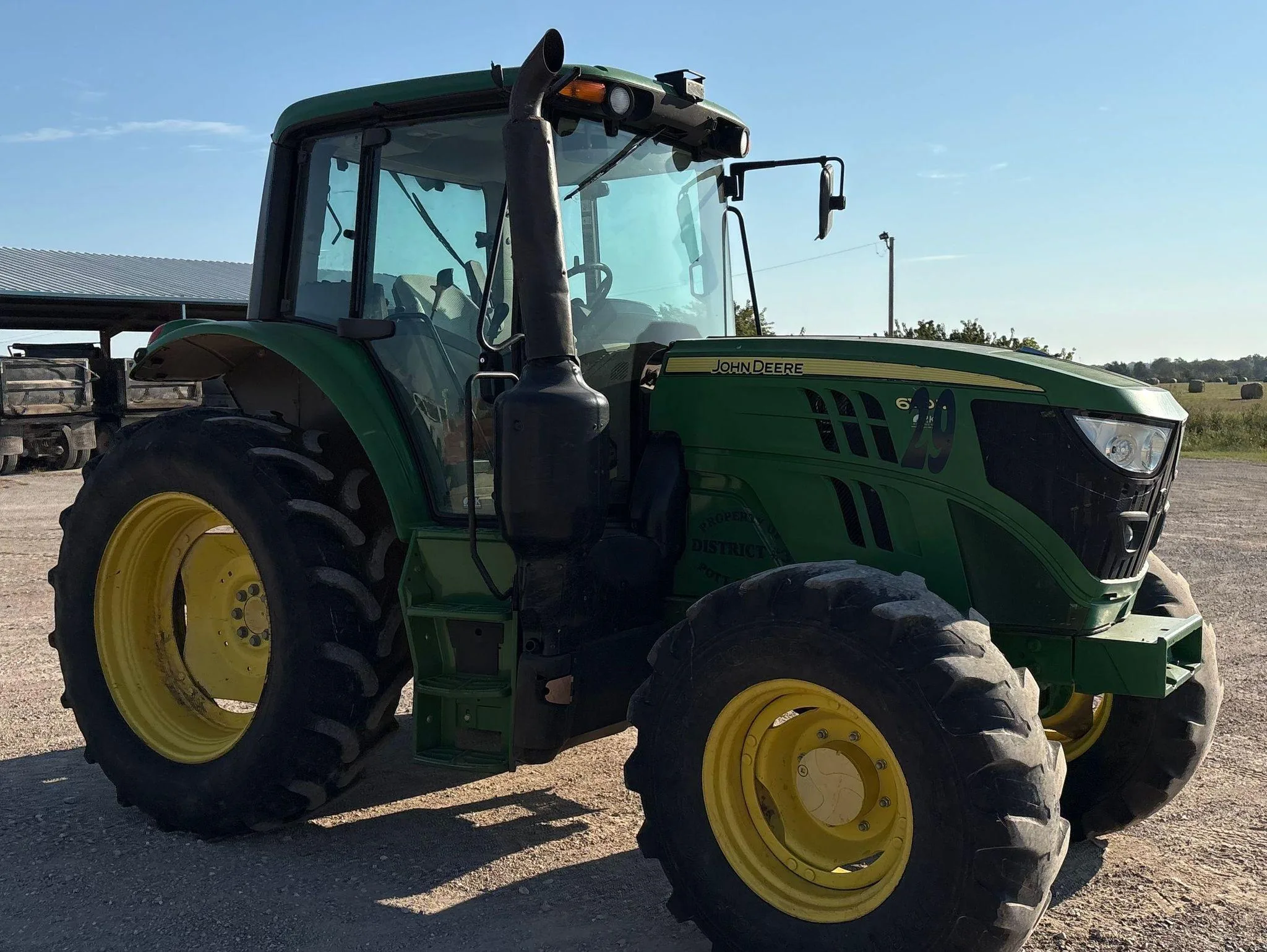 2016 John Deere 6120M