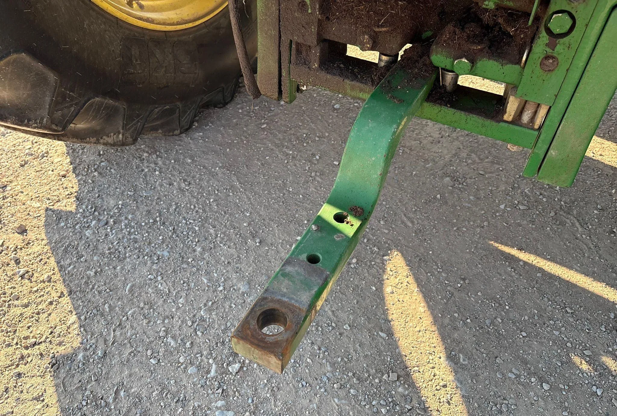 2016 John Deere 6120M