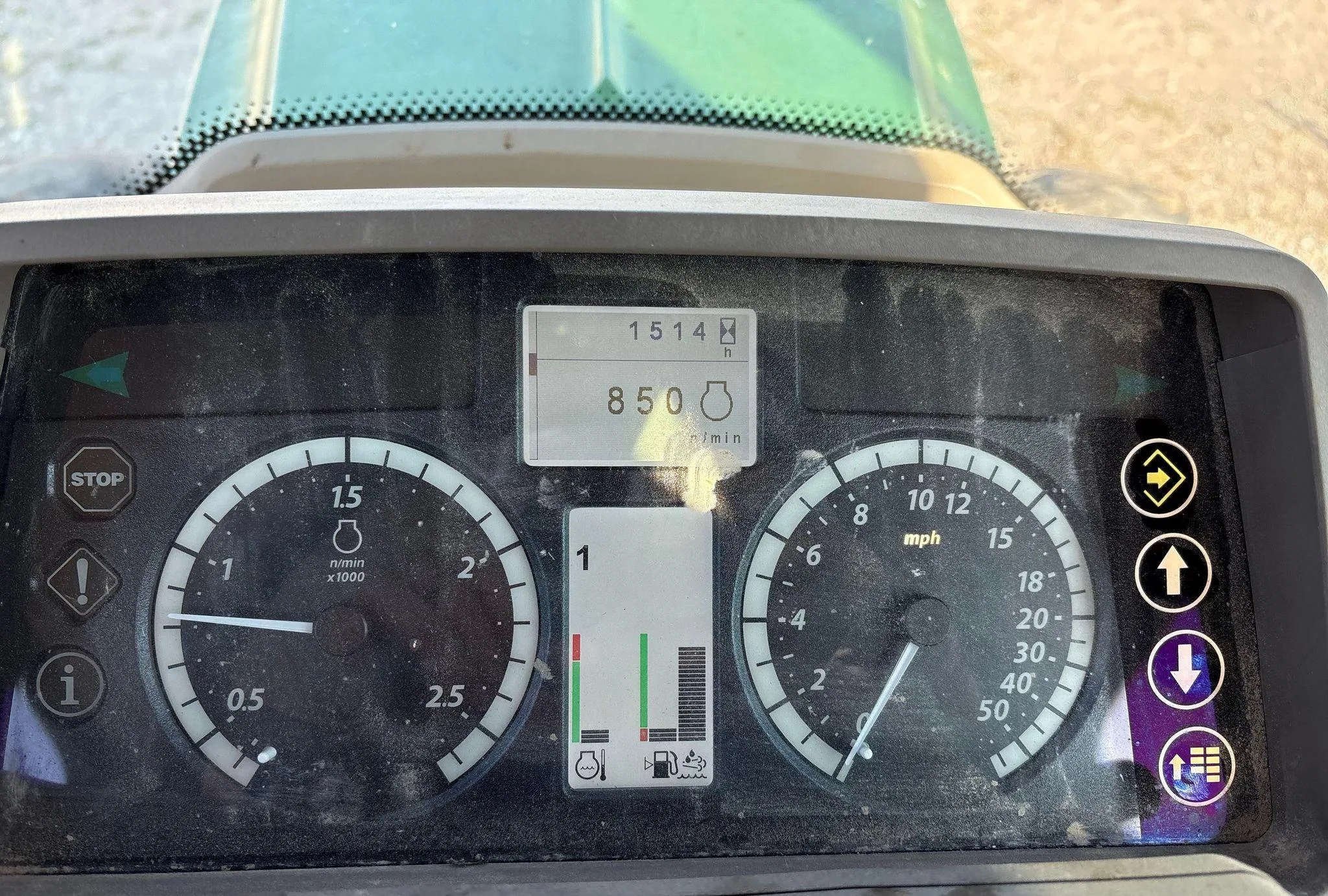 2016 John Deere 6120M