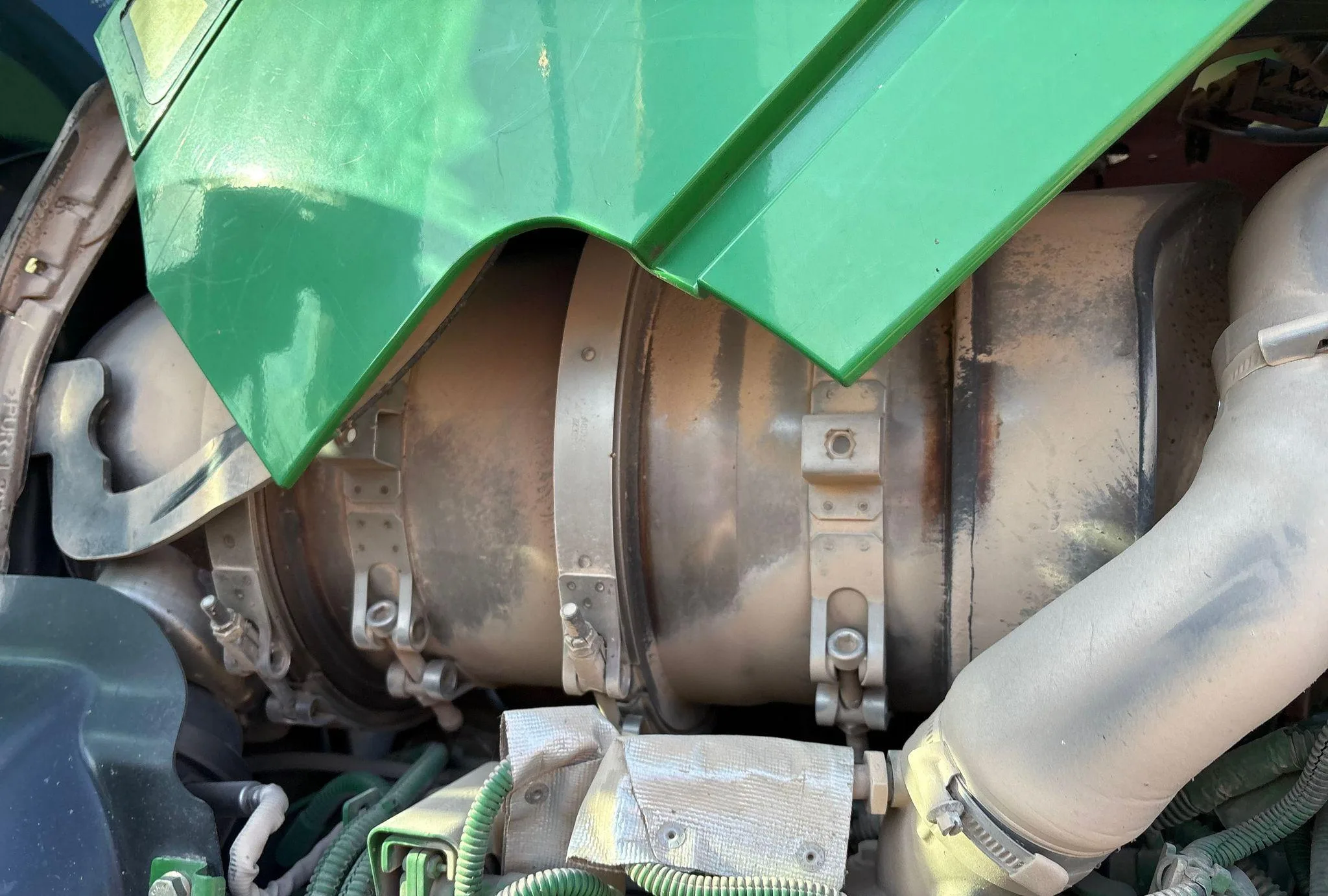 2016 John Deere 6120M