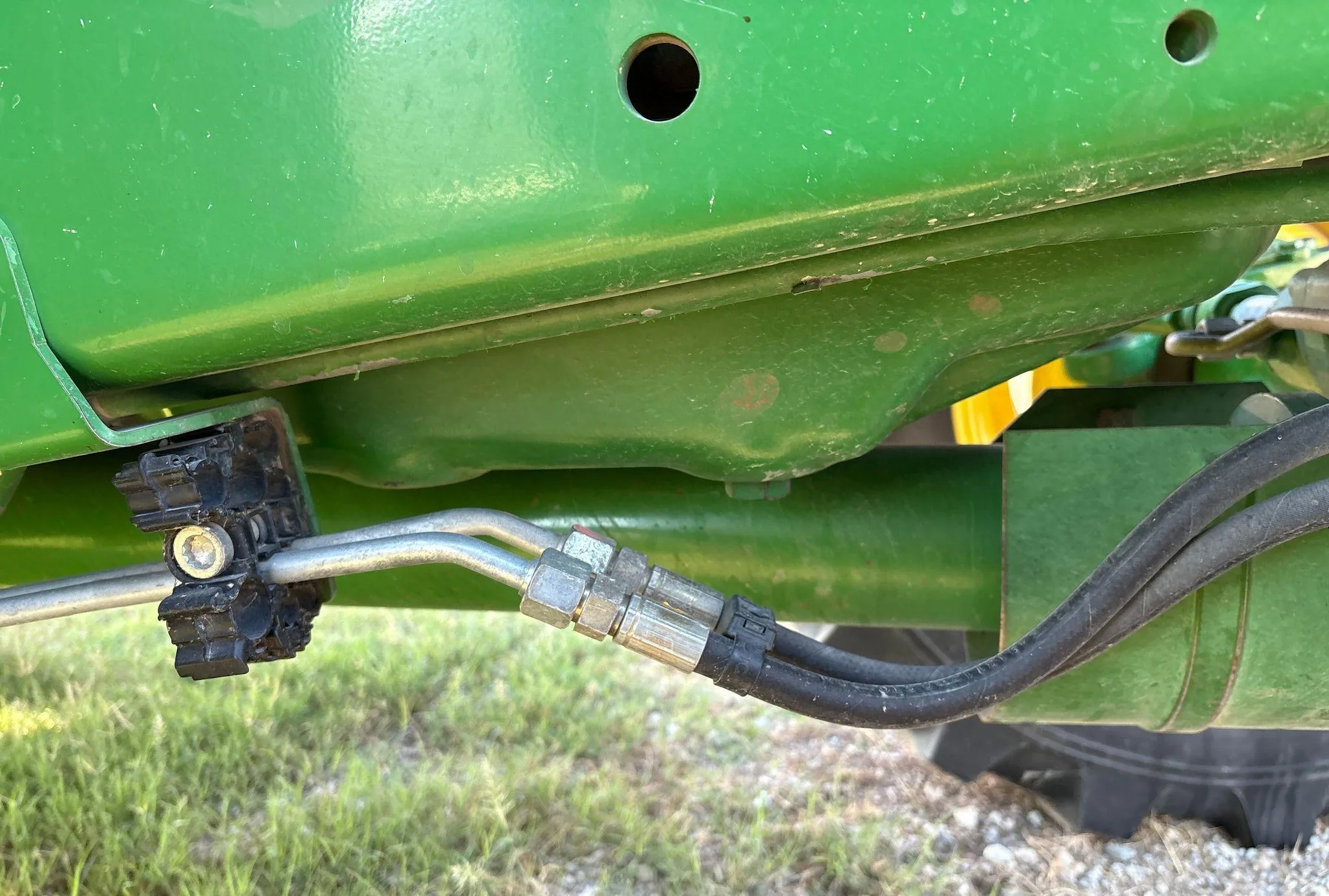 2016 John Deere 6120M