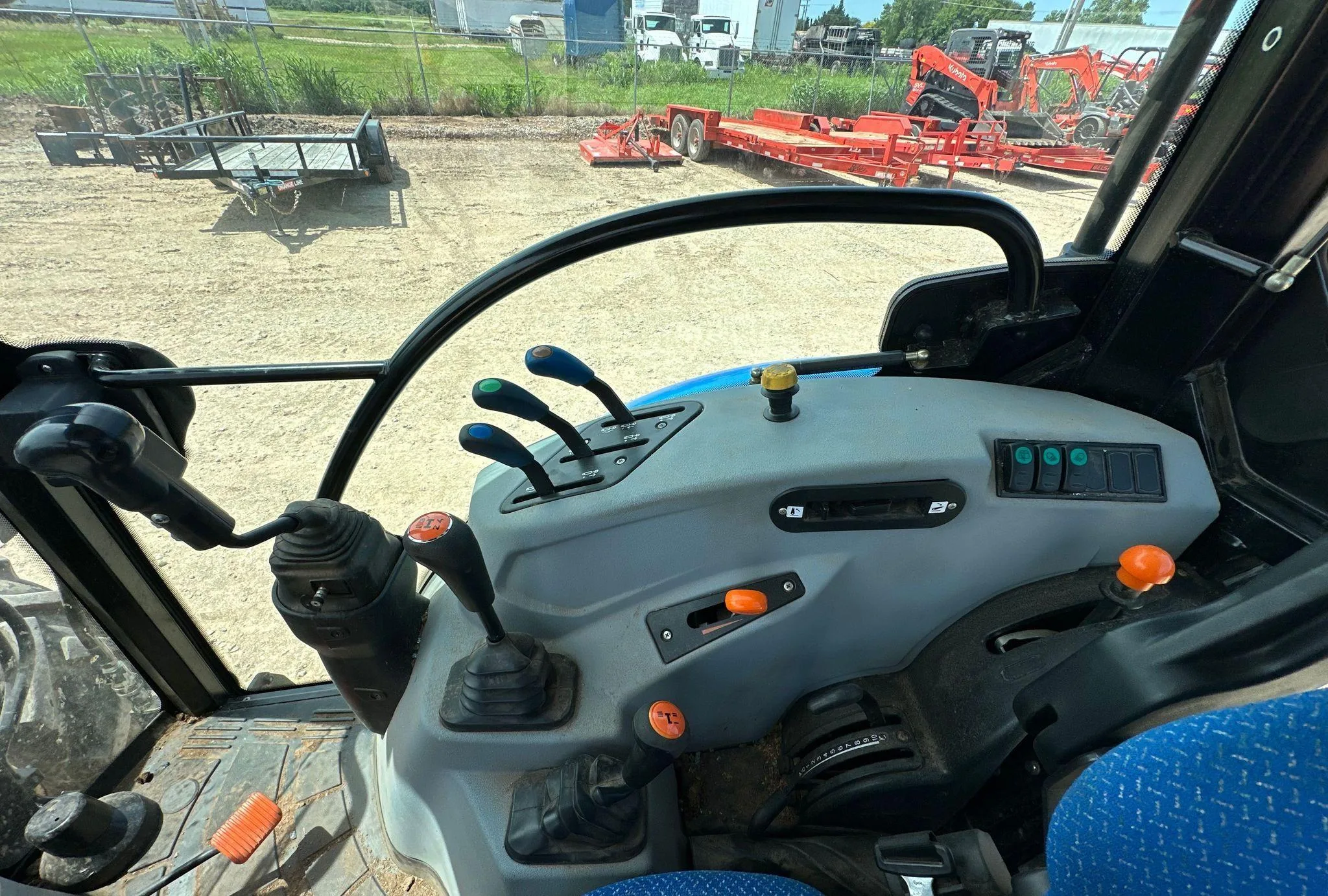 2020 New Holland Workmaster 120