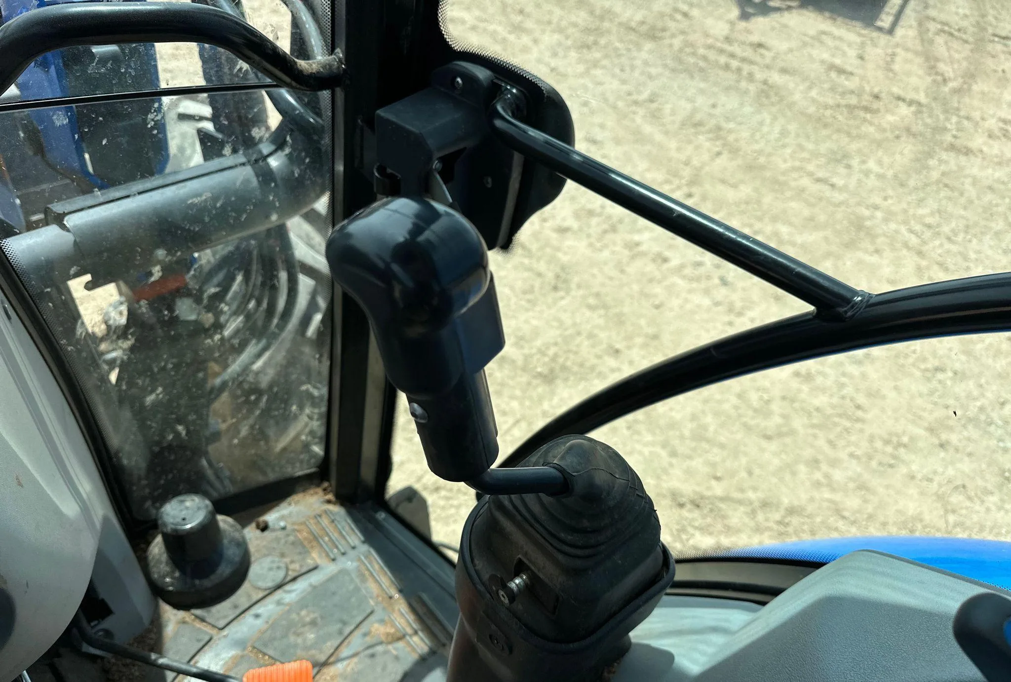 2020 New Holland Workmaster 120