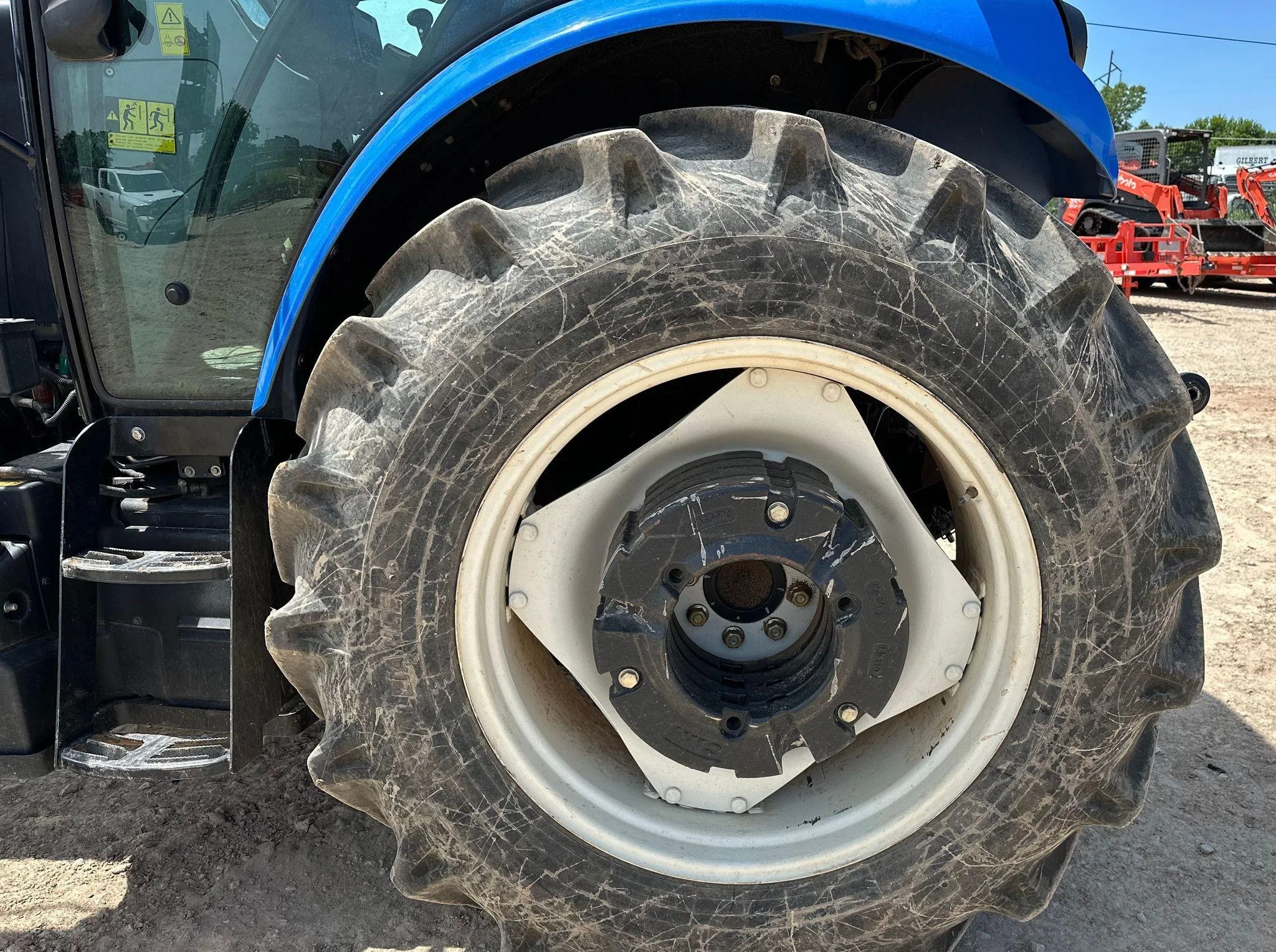 2020 New Holland Workmaster 120