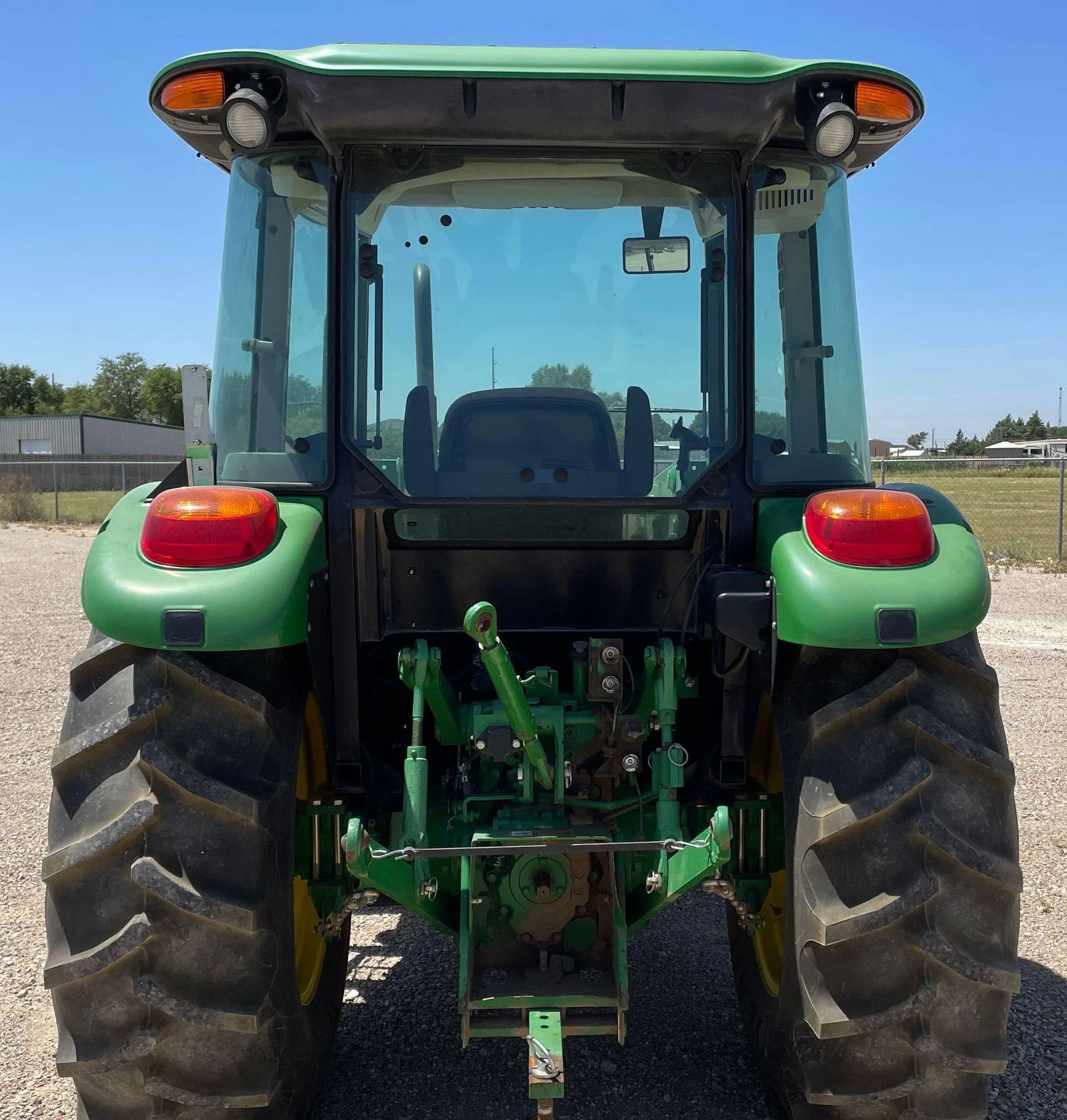 2018 John Deere 5075E