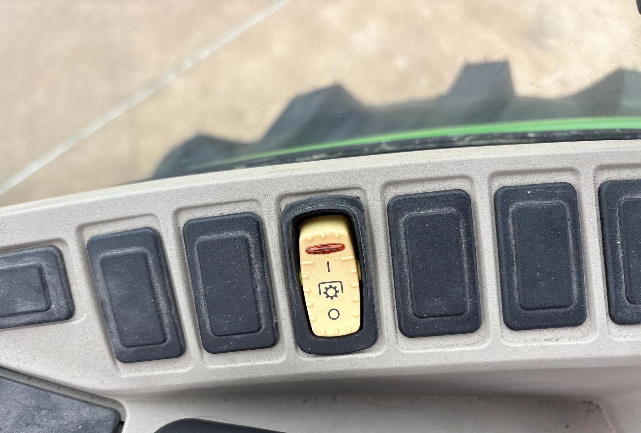 2024 John Deere 4066R