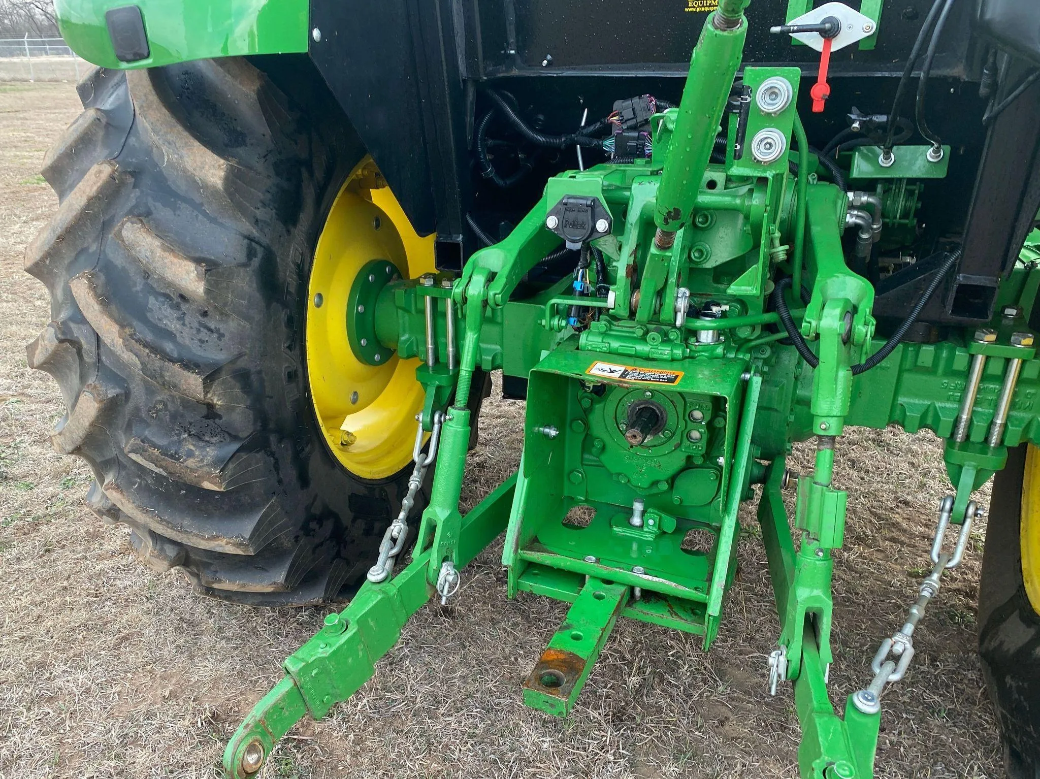 2017 John Deere 5065E