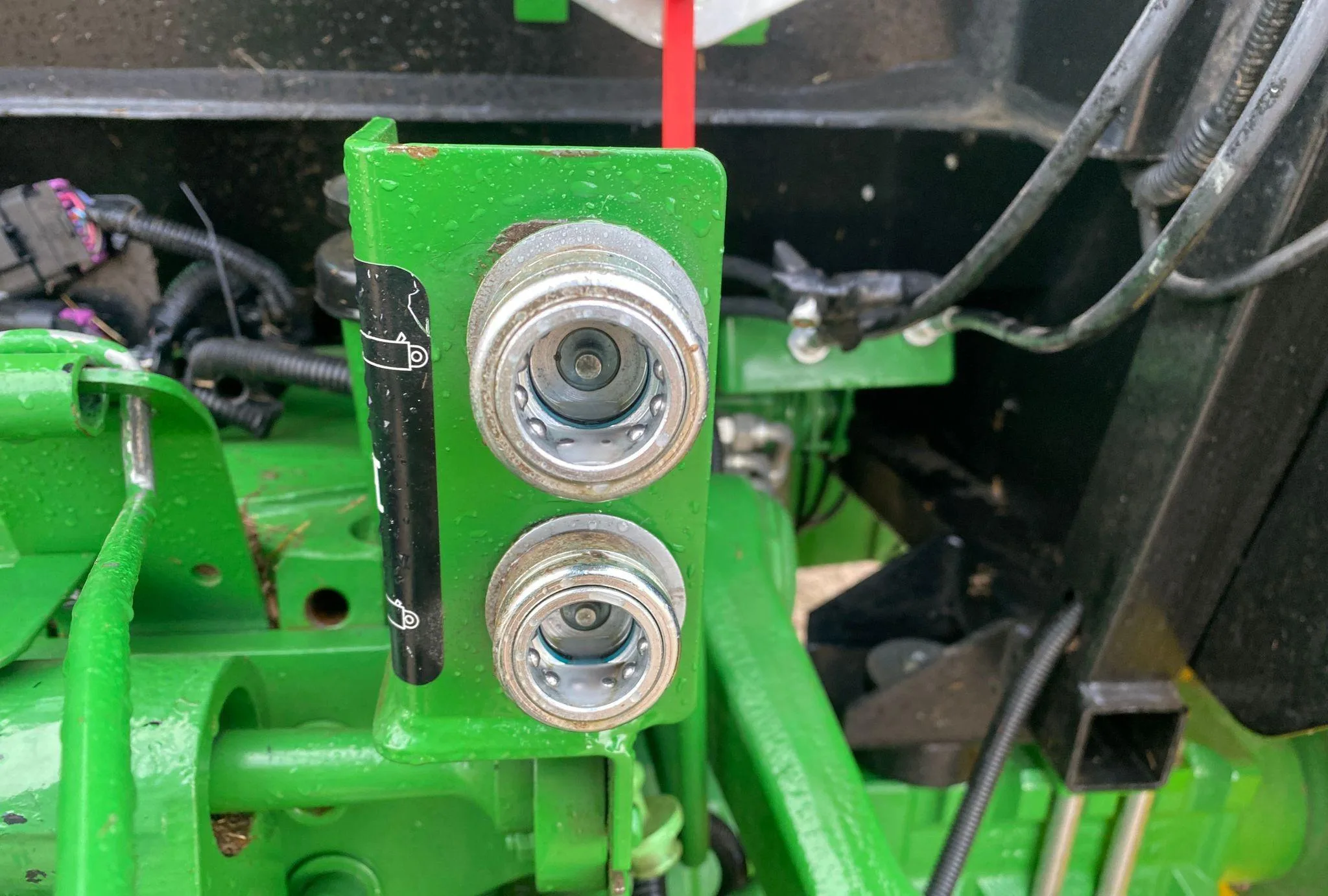 2017 John Deere 5065E