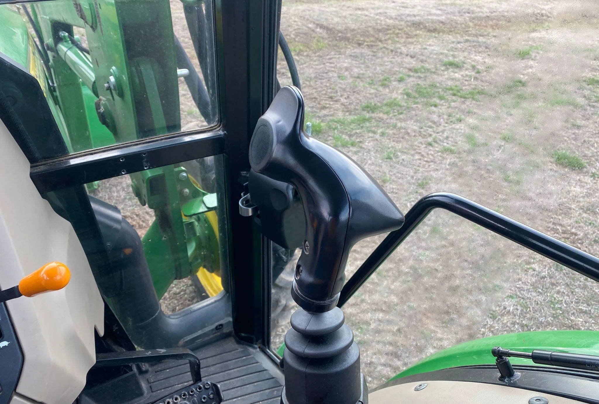 2017 John Deere 5065E