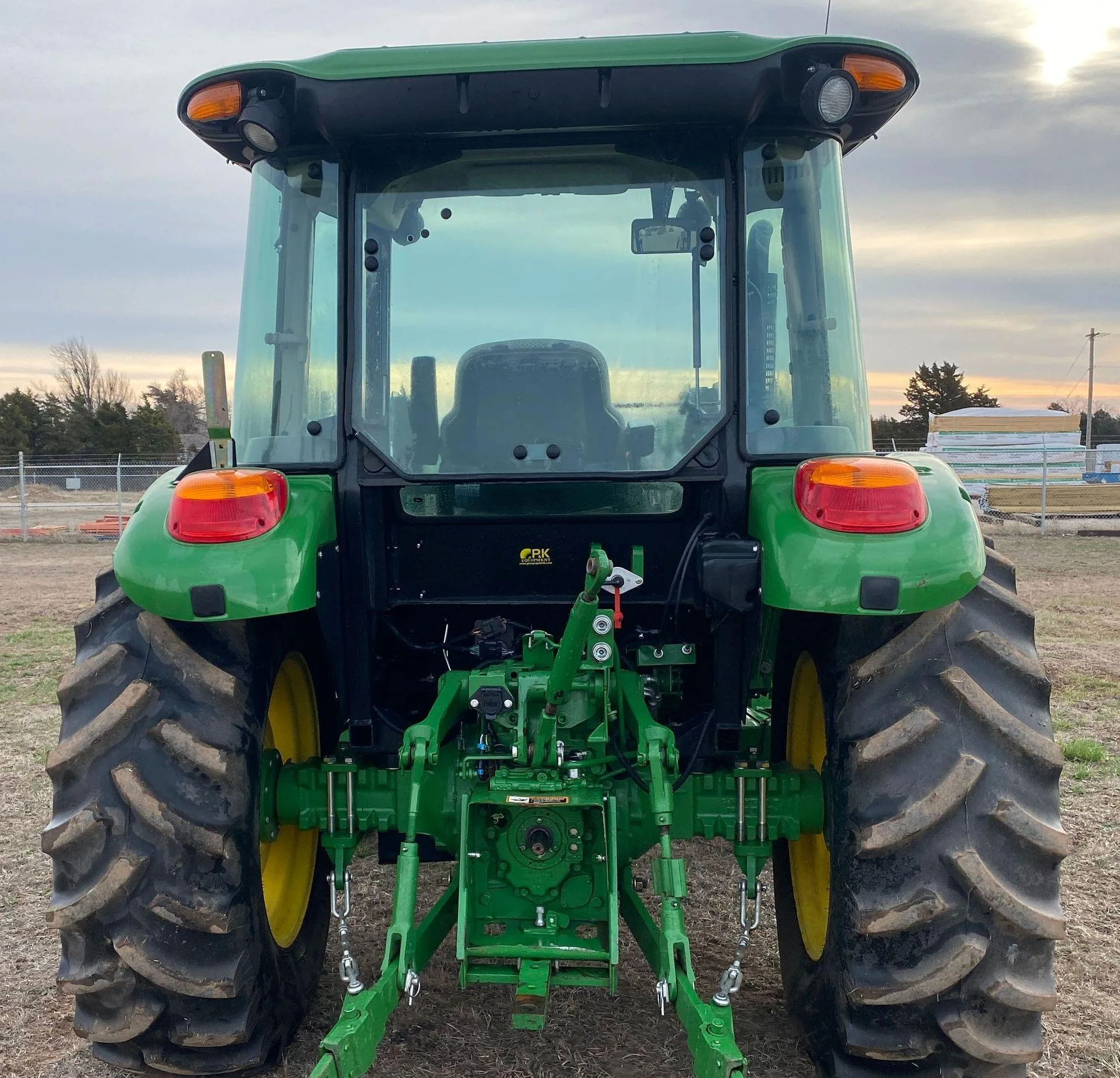 2017 John Deere 5065E